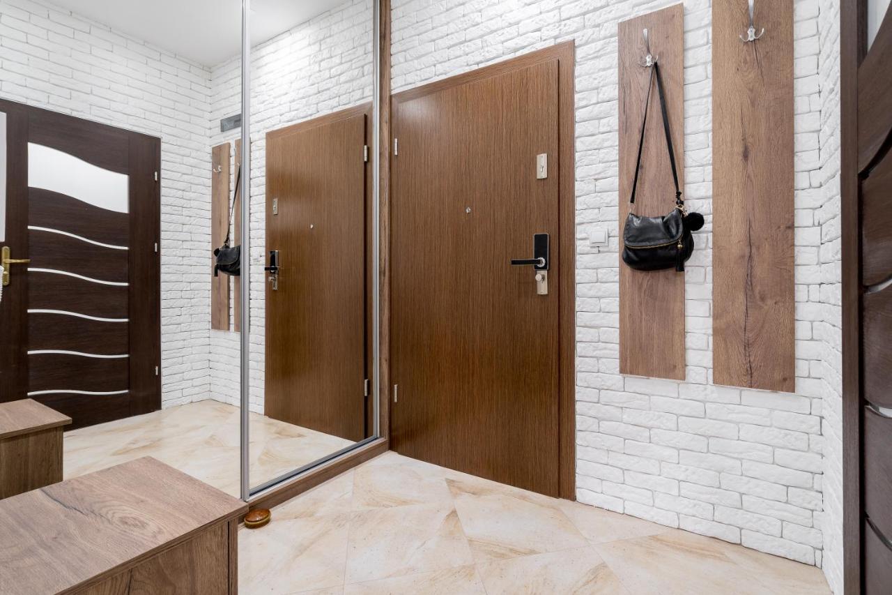 Apartament G11 Z Miejscem Parkingowym Stary Toruń エクステリア 写真